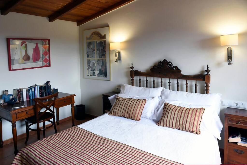 Casa De Afora Casa Con Piscina Y Jacuzzi Privados Vendégház Santiago de Compostela Kültér fotó