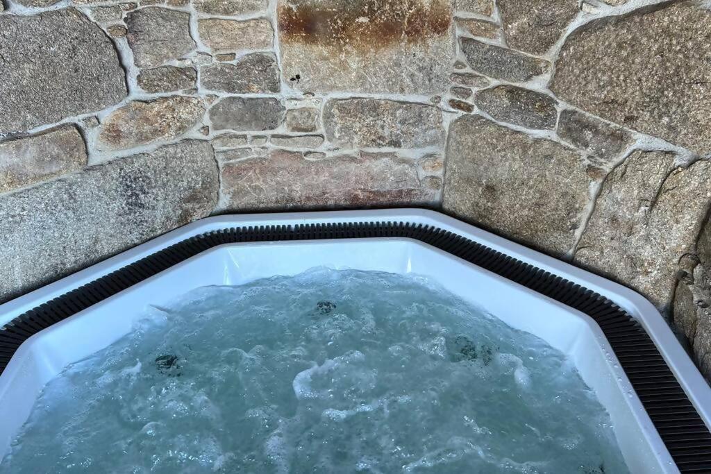 Casa De Afora Casa Con Piscina Y Jacuzzi Privados Vendégház Santiago de Compostela Kültér fotó