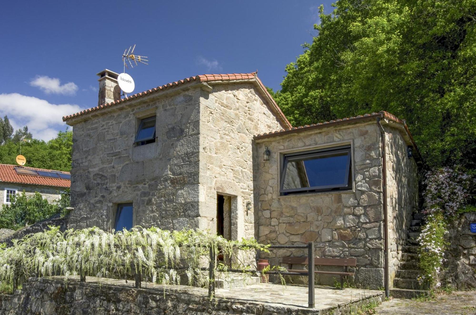 Casa De Afora Casa Con Piscina Y Jacuzzi Privados Vendégház Santiago de Compostela Kültér fotó