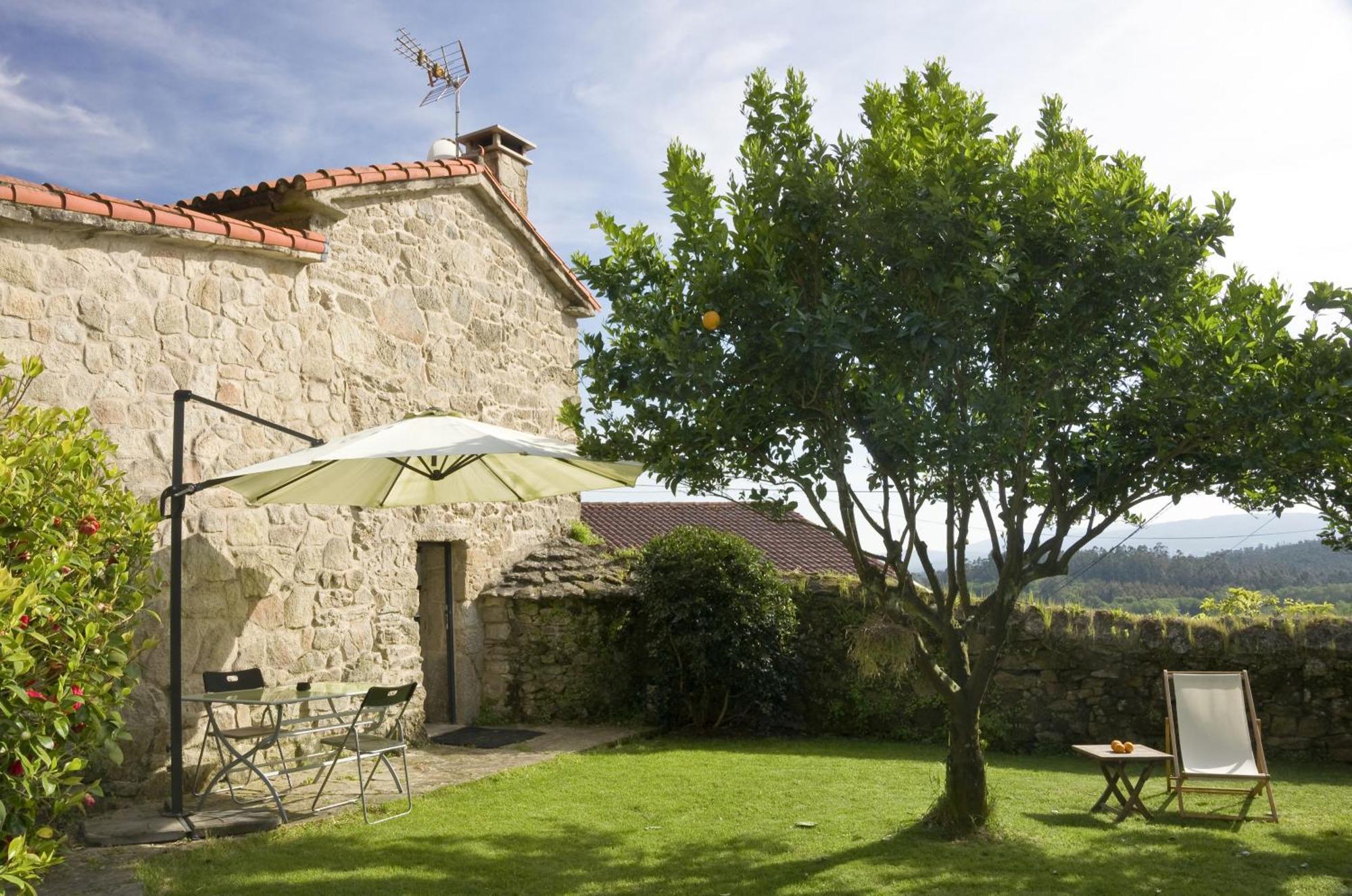 Casa De Afora Casa Con Piscina Y Jacuzzi Privados Vendégház Santiago de Compostela Kültér fotó